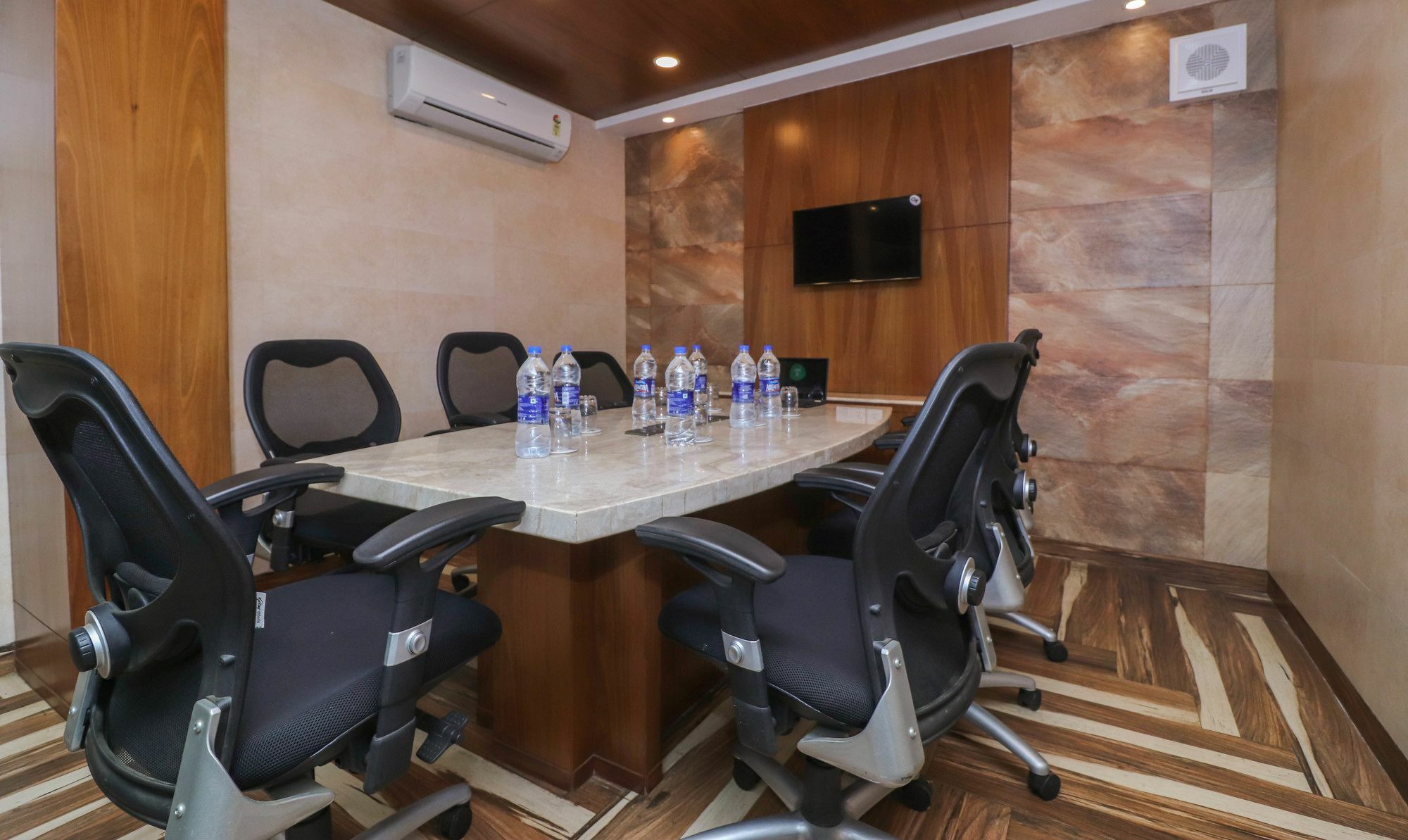 Capital O 8318 Beeu Guest House Liluāh Zewnętrze zdjęcie